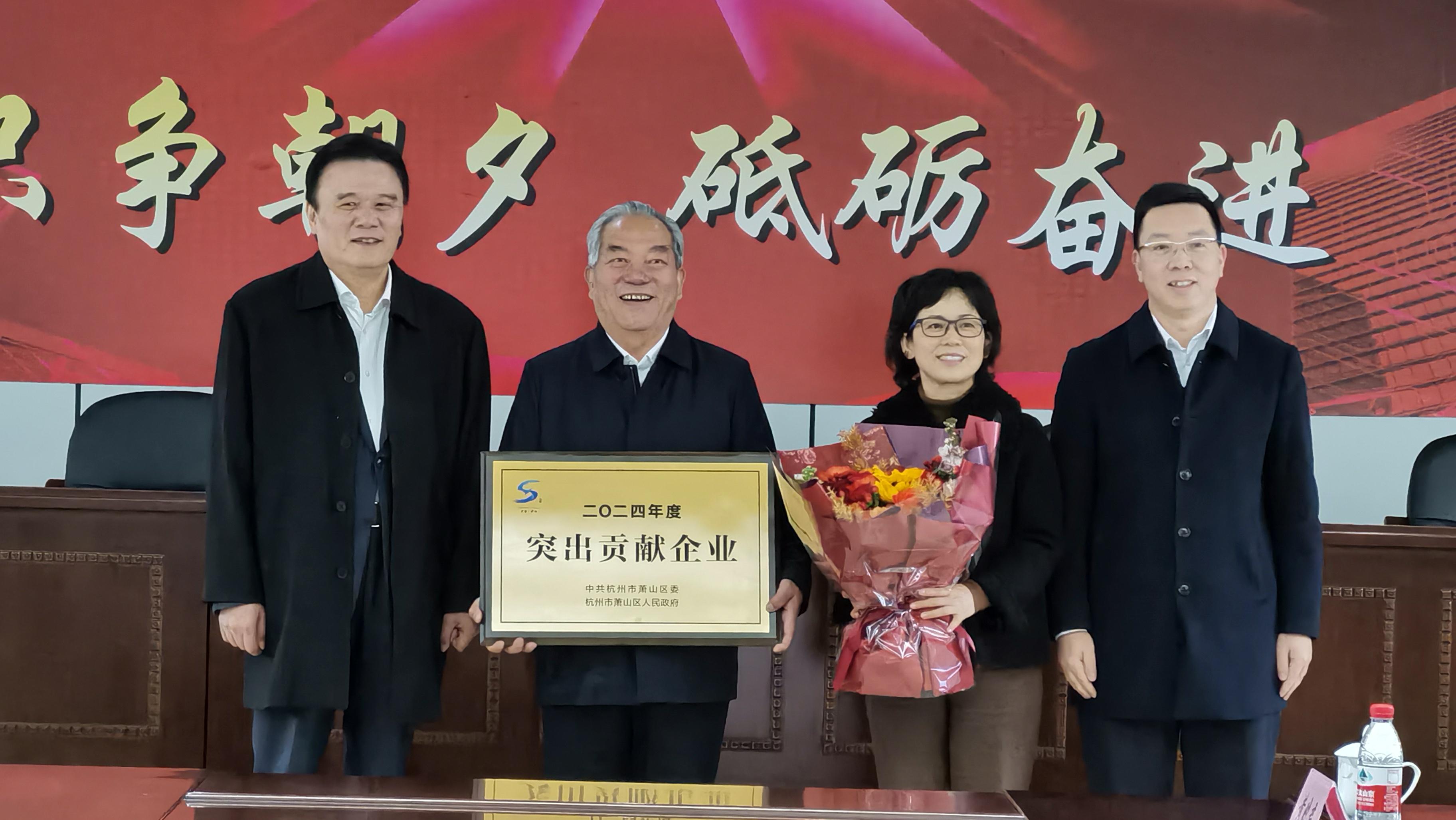 区领导新春慰问“突出贡献企业”国泰建设集团